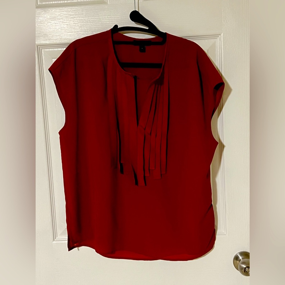 Deep orange thick strapped tank top with ribbon detail and button at top